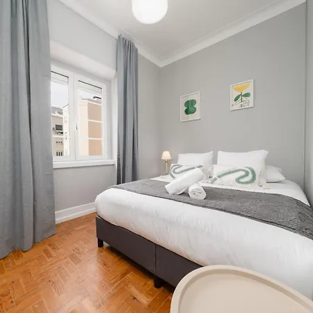 Affittacamere Entrecampos 3 L Comfort Stay, Fast Wifi, Steps To Metro, Near Campo Grande Park
